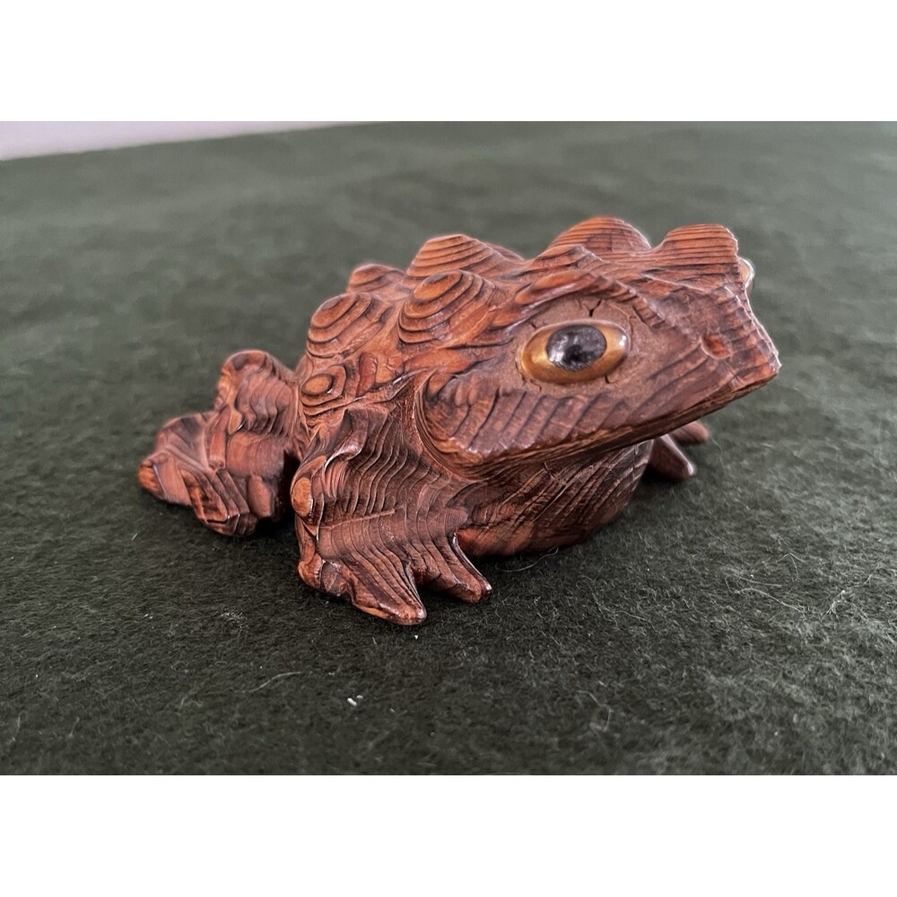 Vintage Cryptomeria Hand Carved Cedar Wood Japanese Sugi Toad/Frog Figurine MC